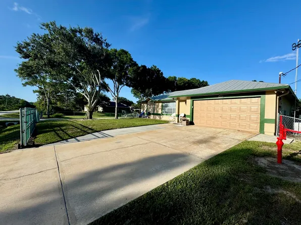 2265 McCain Ln, Malabar, FL 32950