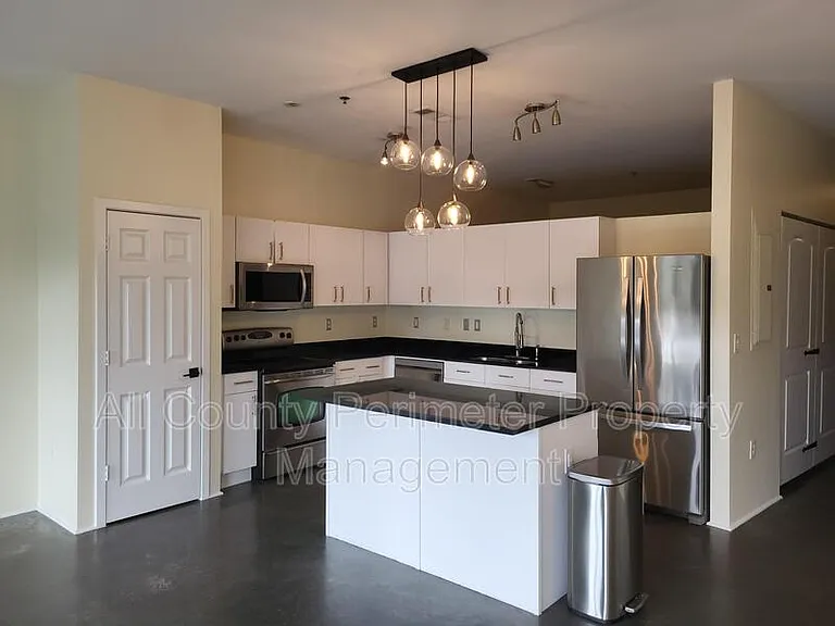 560 Dutch Valley Rd NE #2205 — Photo 4