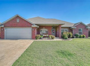 1205 Sheryl Ln, Altus, OK 73521