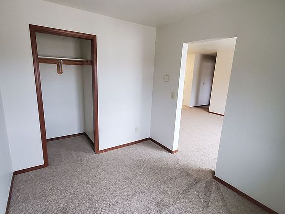 5th image of 853 Eastern Ave #15
