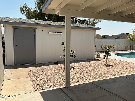 3rd image of 8837 W Highland Ave