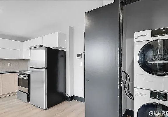 3rd image of 92 Linden Blvd #3E