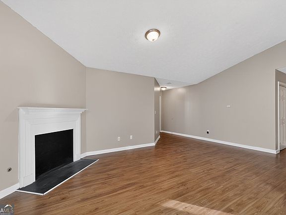 4th image of 1619 Sweetgum Hl