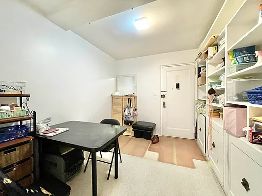 Sold by Chous Realty Group Inc | media 21