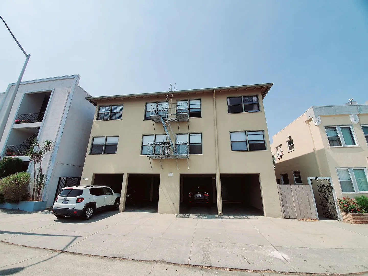 SOUT125 — Photo 1