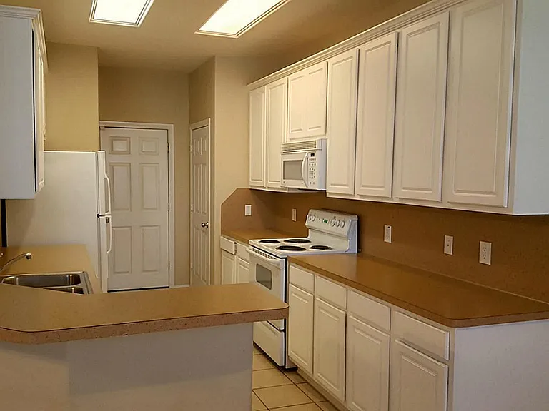111 Gallery Cove Ct — Photo 8