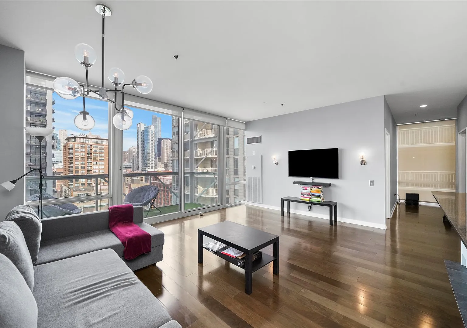 2 bed, $4,000 — Photo 3