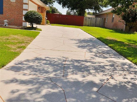 3rd image of 3009 Liana Ln