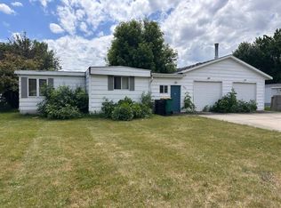 402 11th Ave W, West Fargo, ND 58078