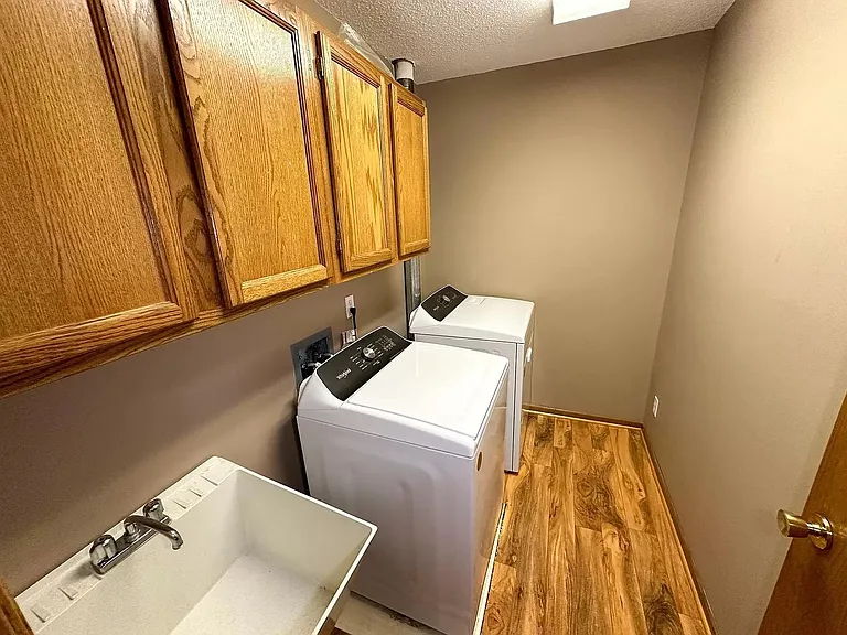 10954 Johnson St NE — Photo 7