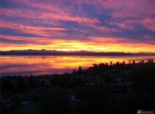 1439 Crestview Dr, Camano Island, WA 98282