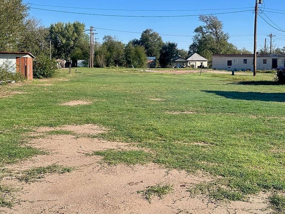 2nd image of 112 NW 1st St