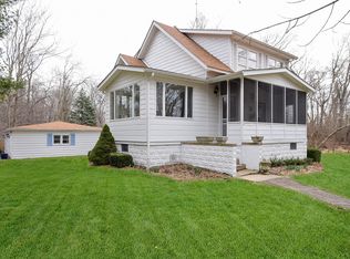 101 E Ripplewater Ave, Beverly Shores, IN 46301