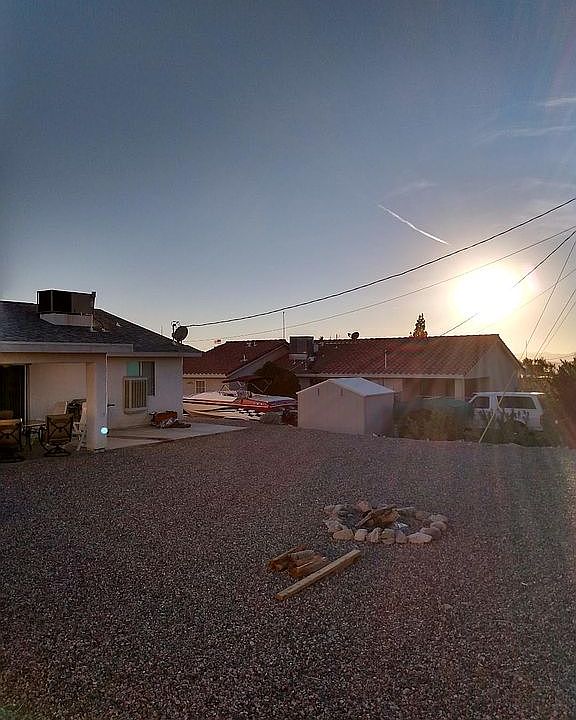 2nd image of 3361 Palmtree Dr