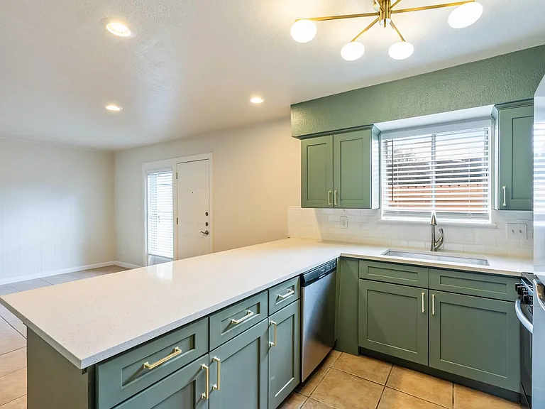 5802 Belmoor Dr #B — Photo 10