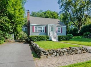 3 Alderbrook Rd, Andover, MA 01810