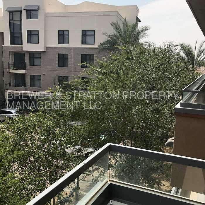 1st image of 945 E Playa Del Norte Dr