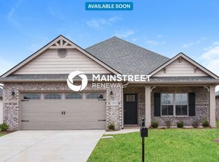 14668 Greenleaf Dr, Athens, AL 35613