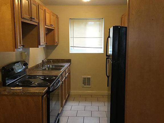 3rd image of 2856 Losantiville Ave APT 3
