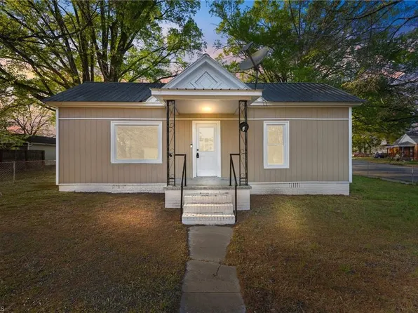 621 Morehead St, Eden, NC 27288