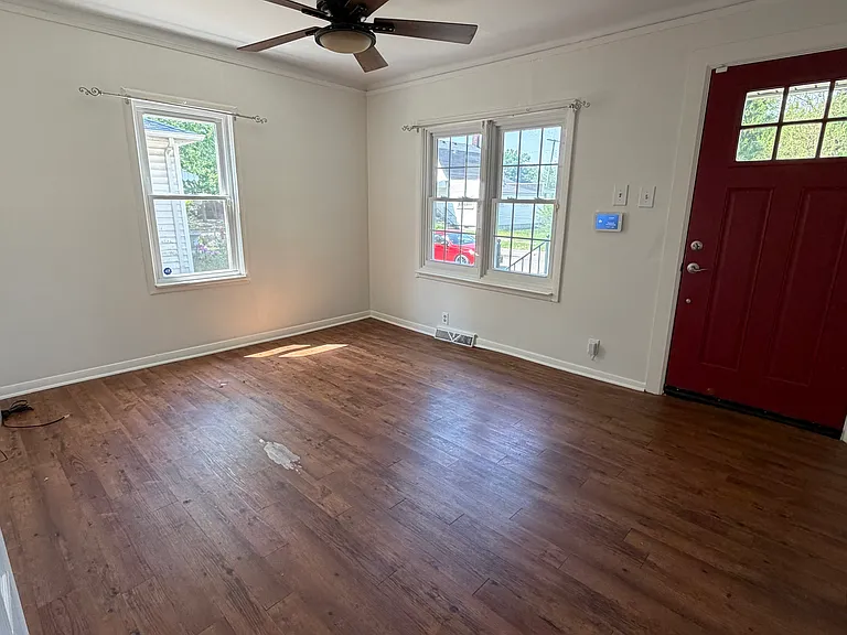 2316 Harris St — Photo 6