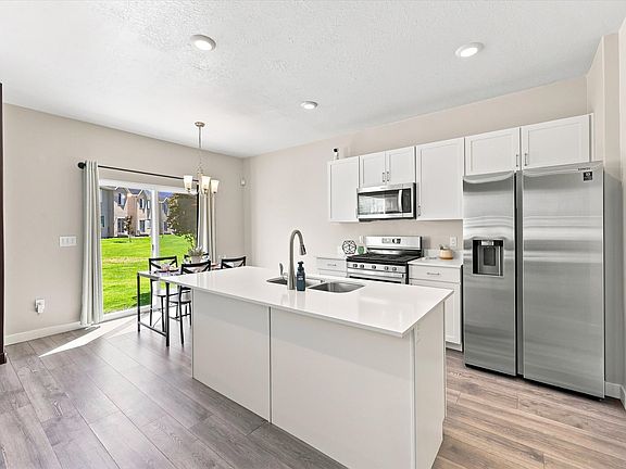 5th image of 879 S Brubaker Way