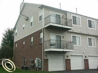 3rd image of 42557 Park Crescent Dr