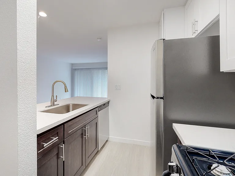 Club Marina Apartments — Photo 17