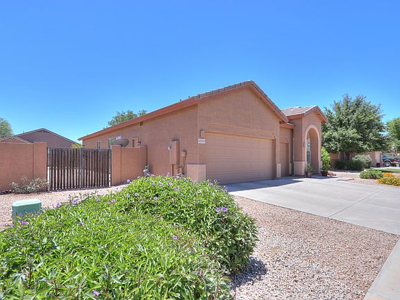 3rd image of 43559 W Chambers Ct