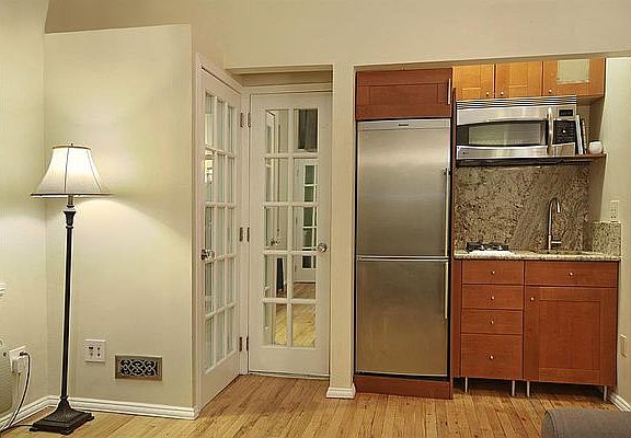 4th image of 105 W 77th St APT 2B