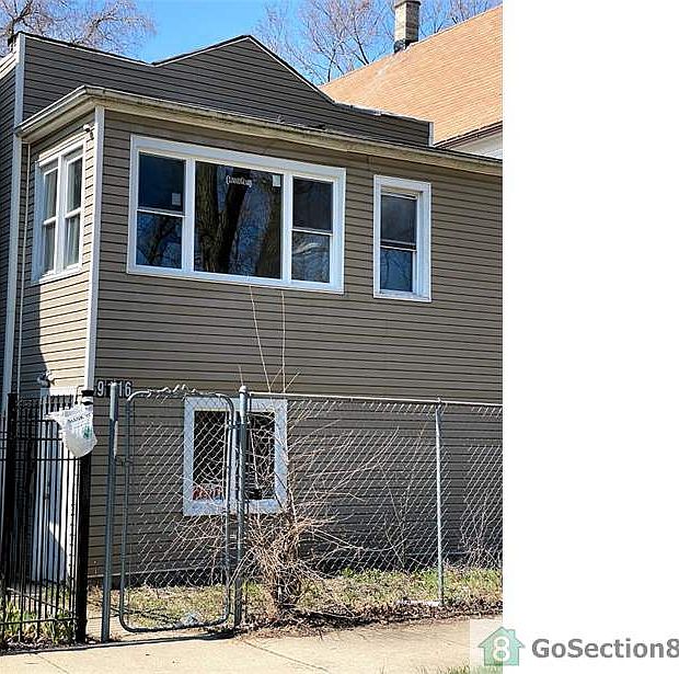 1st image of 9116 S Woodlawn Ave #2