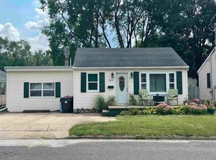 1608 Hamilton St, Pekin, IL