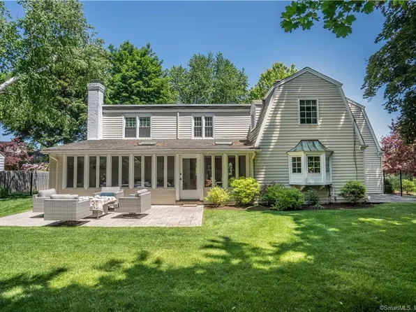 1872 Asylum Avenue, West Hartford, CT 06117