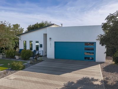 2511 E EARLL Drive, Phoenix, AZ, 85016