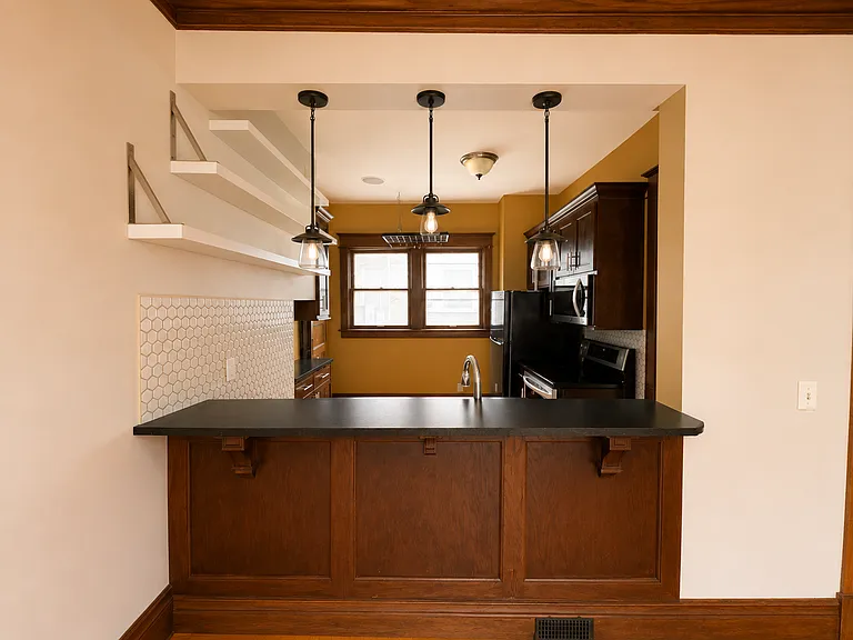 3232 Summit St — Photo 11