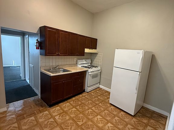 4th image of 3520 Frankford Ave Floor 1