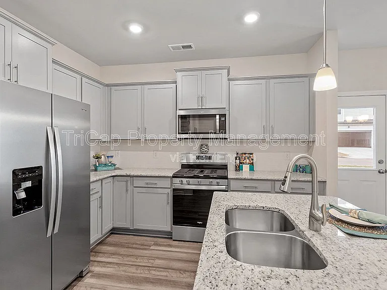 416 Glen Clova Dr — Photo 22