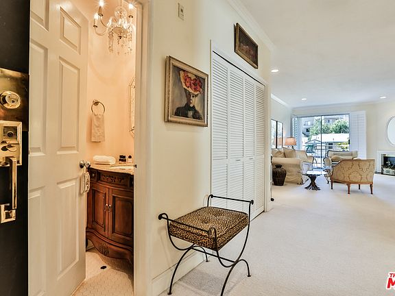 4th image of 1840 S Beverly Glen Blvd APT 402