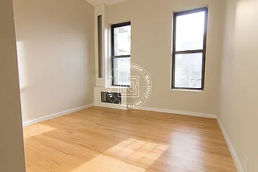 Rented by Nolita Group