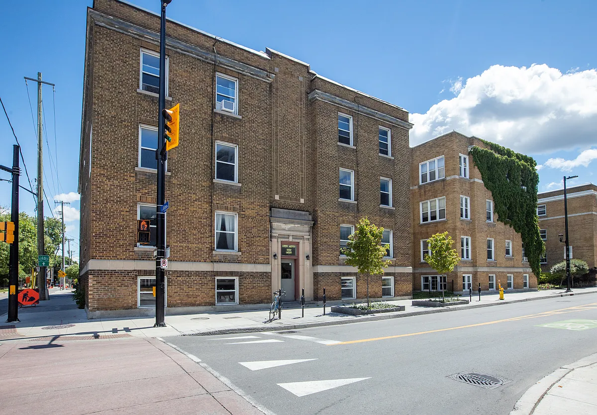 Building Photo - 405 Elgin St #12