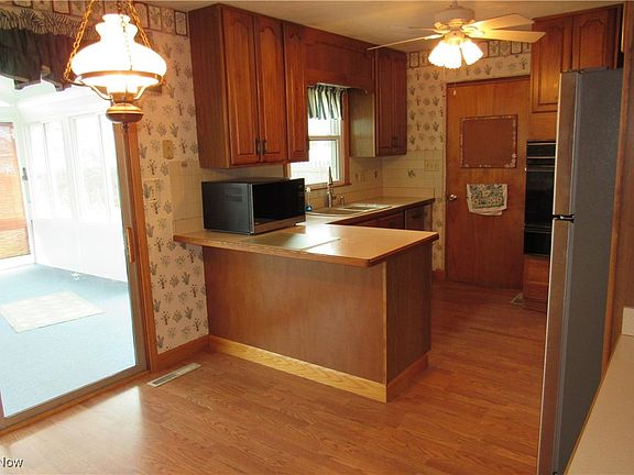 5th image of 1000 Brown Dr