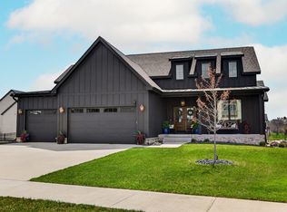 5822 NE Oak Dr, Ankeny, IA 50021