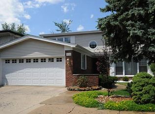 5238 Pratt Ave, Northfield, IL