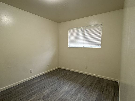5th image of 397-403 S Valencia Blvd #399