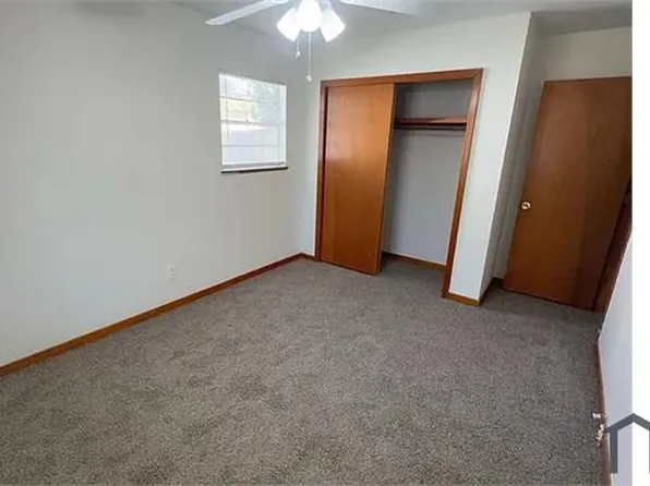 2242 Castle Hill Dr, Jackson, MS 39204