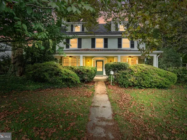 1851 W Marshall St, Norristown, PA 19403
