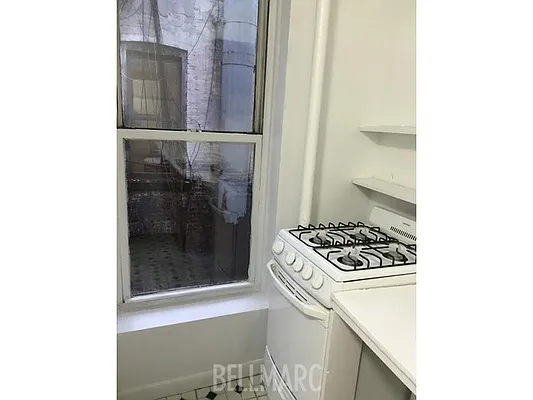 Rented by Bellmarc Realty | media 20