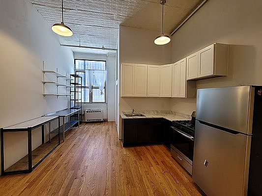 2nd image of 9 White St APT 111