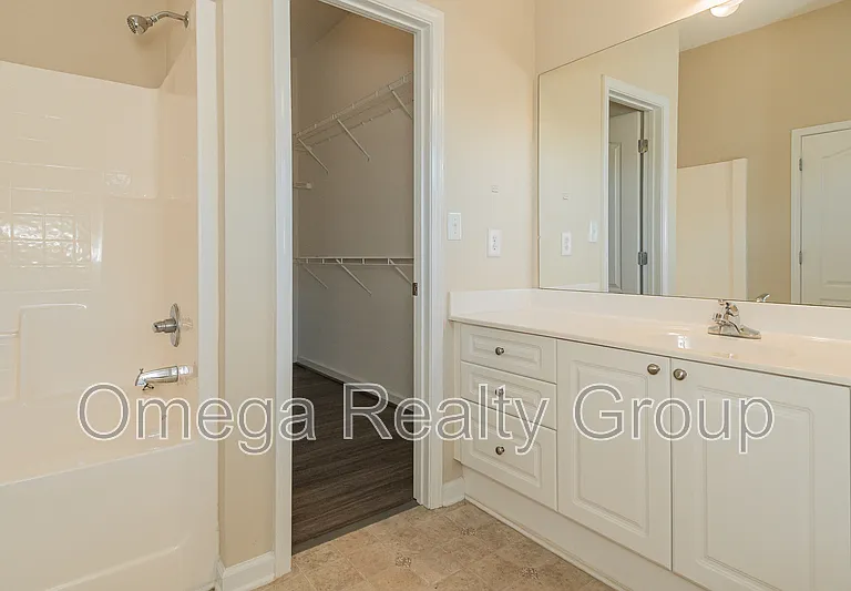 2170 Village Ln — Photo 26