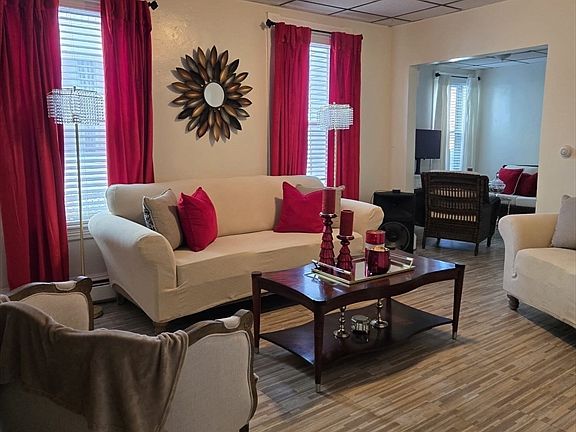 3rd image of 100 Bailey St #1